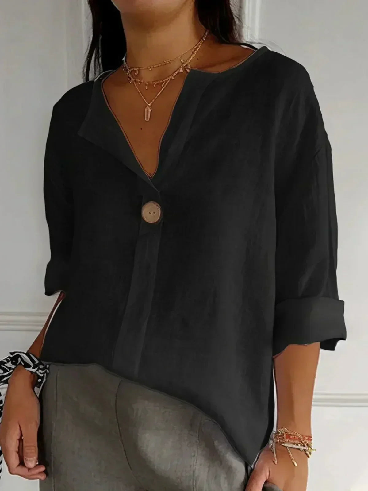 Freja - Chic Casual Blouse