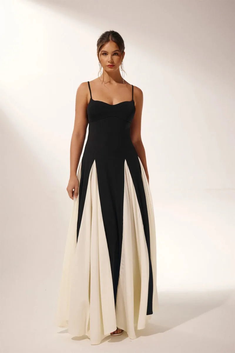 Celeste | Elegant Black and White Dress with Sweetheart Neckline - Black - 10