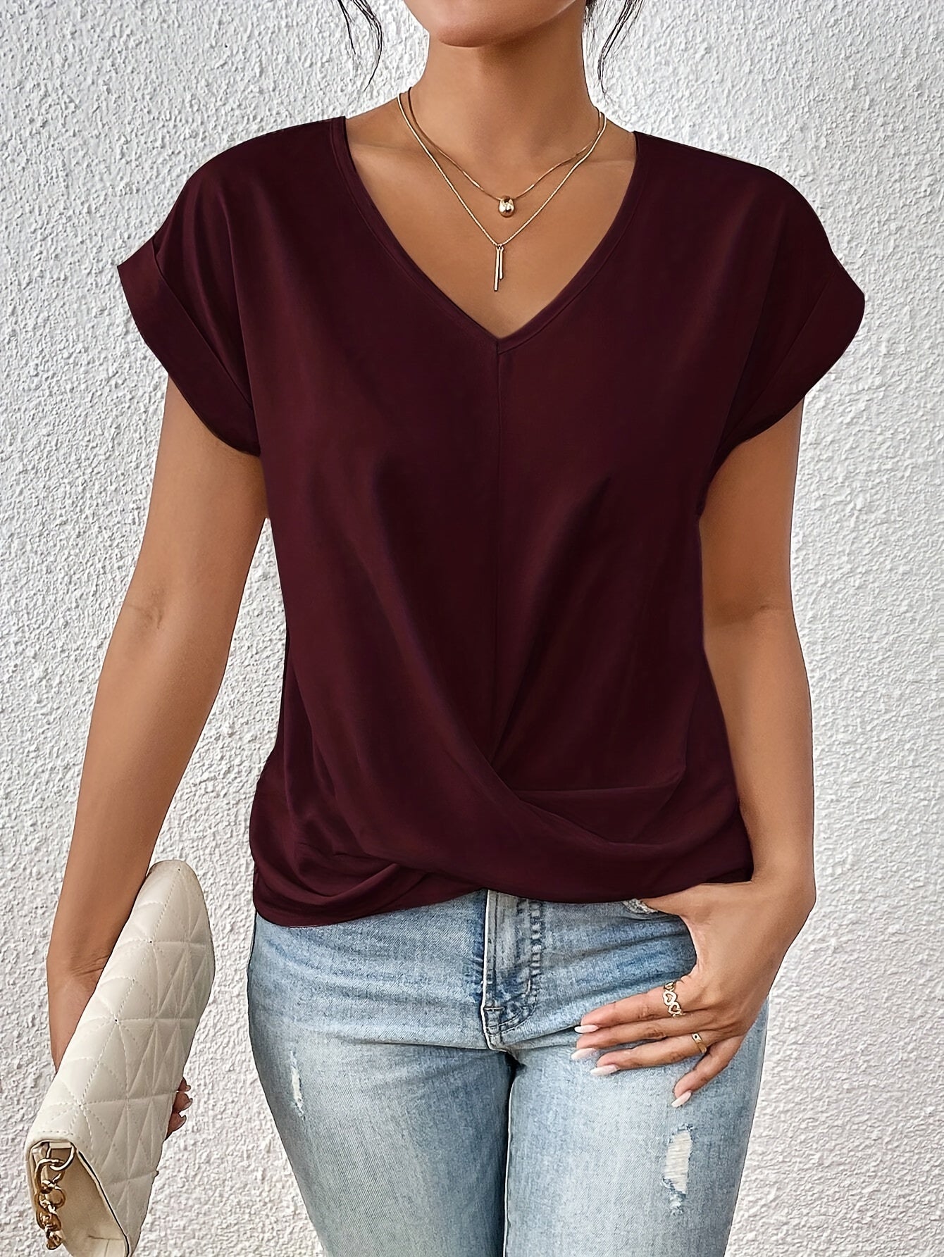 Cleo - Chic Casual Tee
