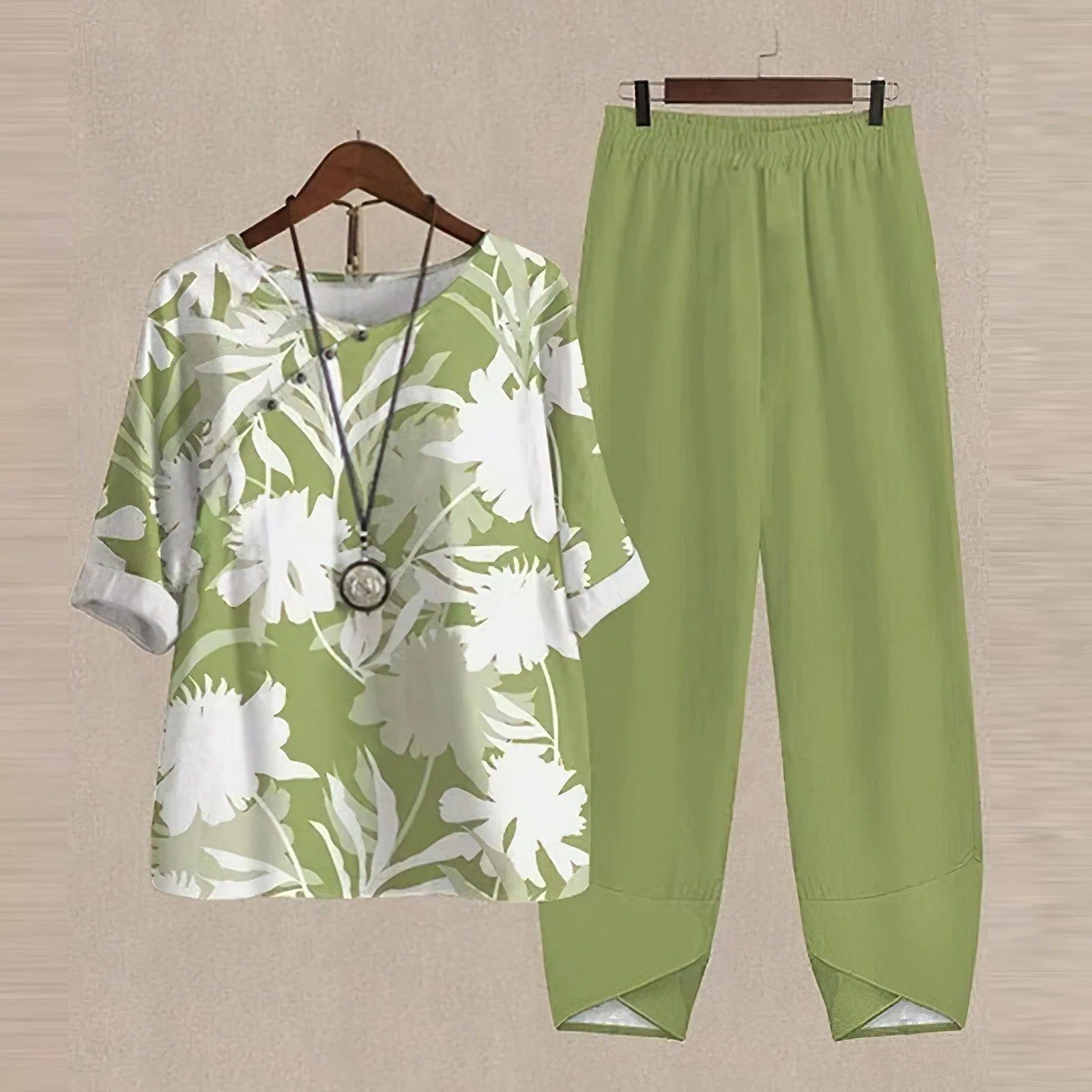 Ruby | Comfortable Loungewear Set with Printed Top & Matching Pants - Light Green - 6