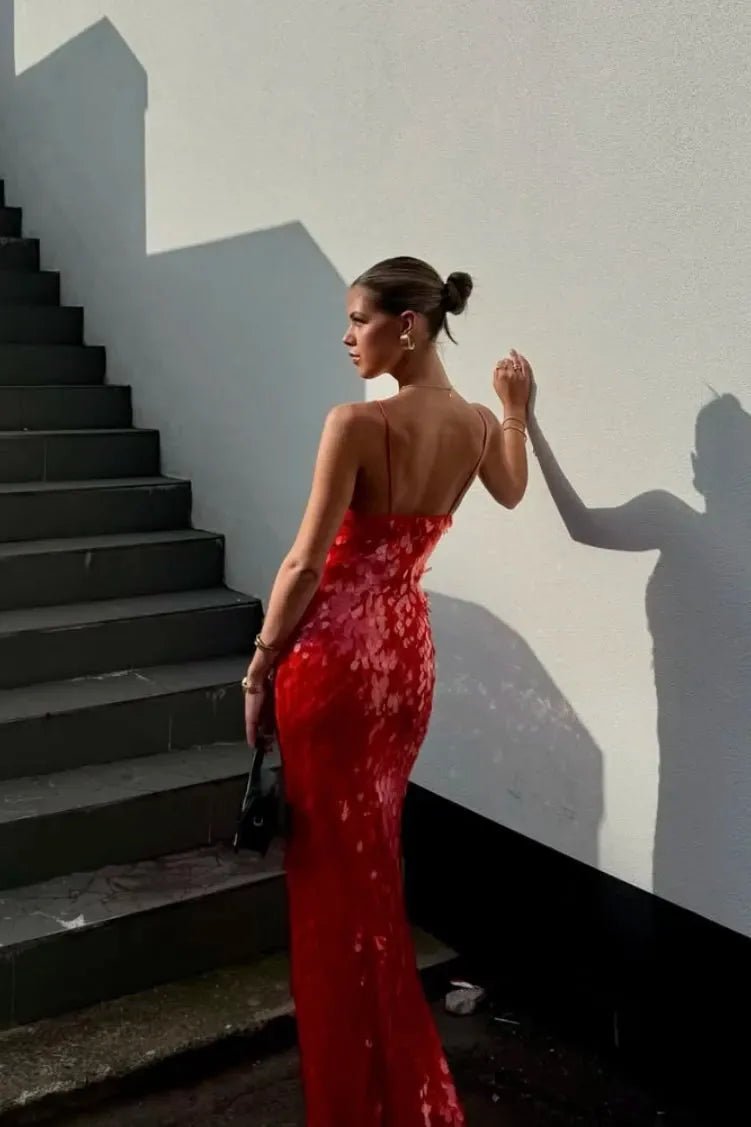 Alba | Sybil Elegant Red Sequin V - Neck Mermaid Gown - Red - 2