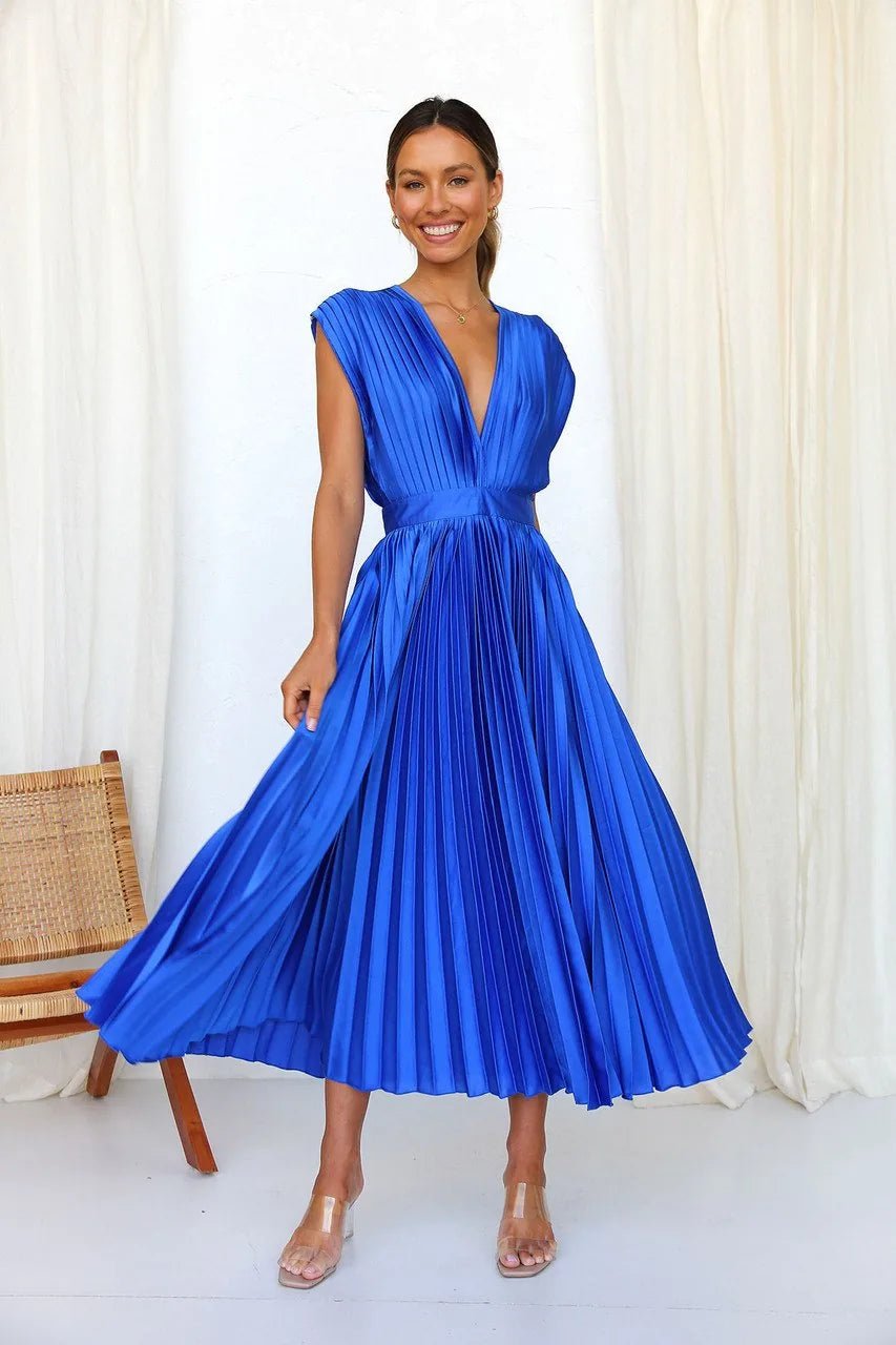 Imogen | Elegant V - Neck Pleated Midi Dress - Blue - 9