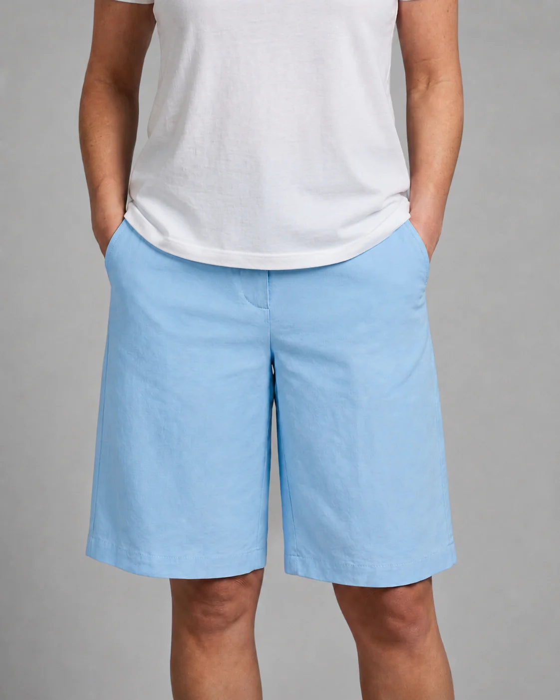 Lichtblauw Women's High-Waisted Bermuda Shorts — Wren Straight-Leg Pockets - Front Full