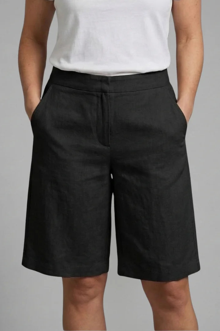 Zwart Women's High-Waisted Bermuda Shorts — Wren Straight-Leg Pockets - Front Pose