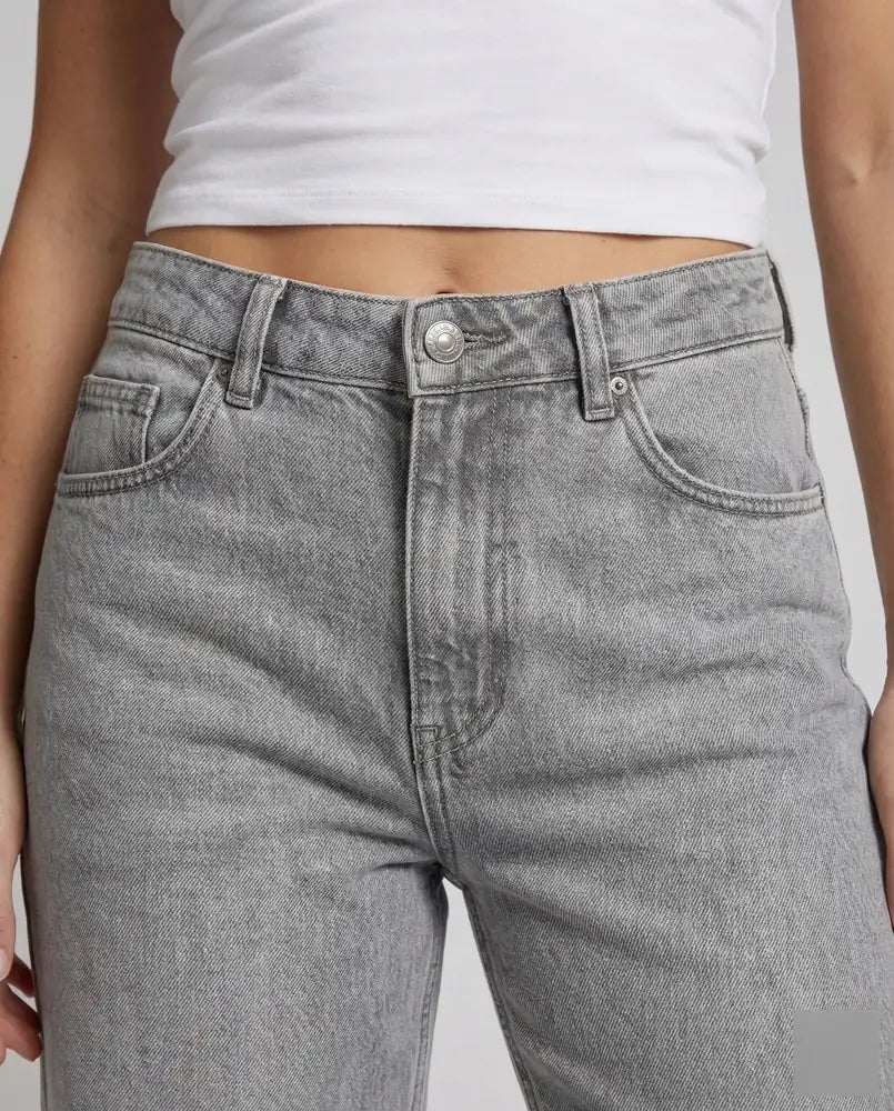 Light Gray Women's Low Rise Straight Leg Jeans - Close Up Waist