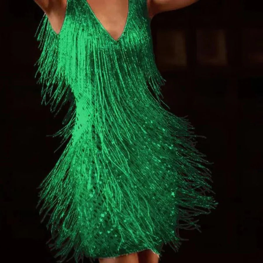 2Xl Women's Sequin Fringe Cocktail Dress — Ruby V-Neck Tassel Party - Close Up Fringe
