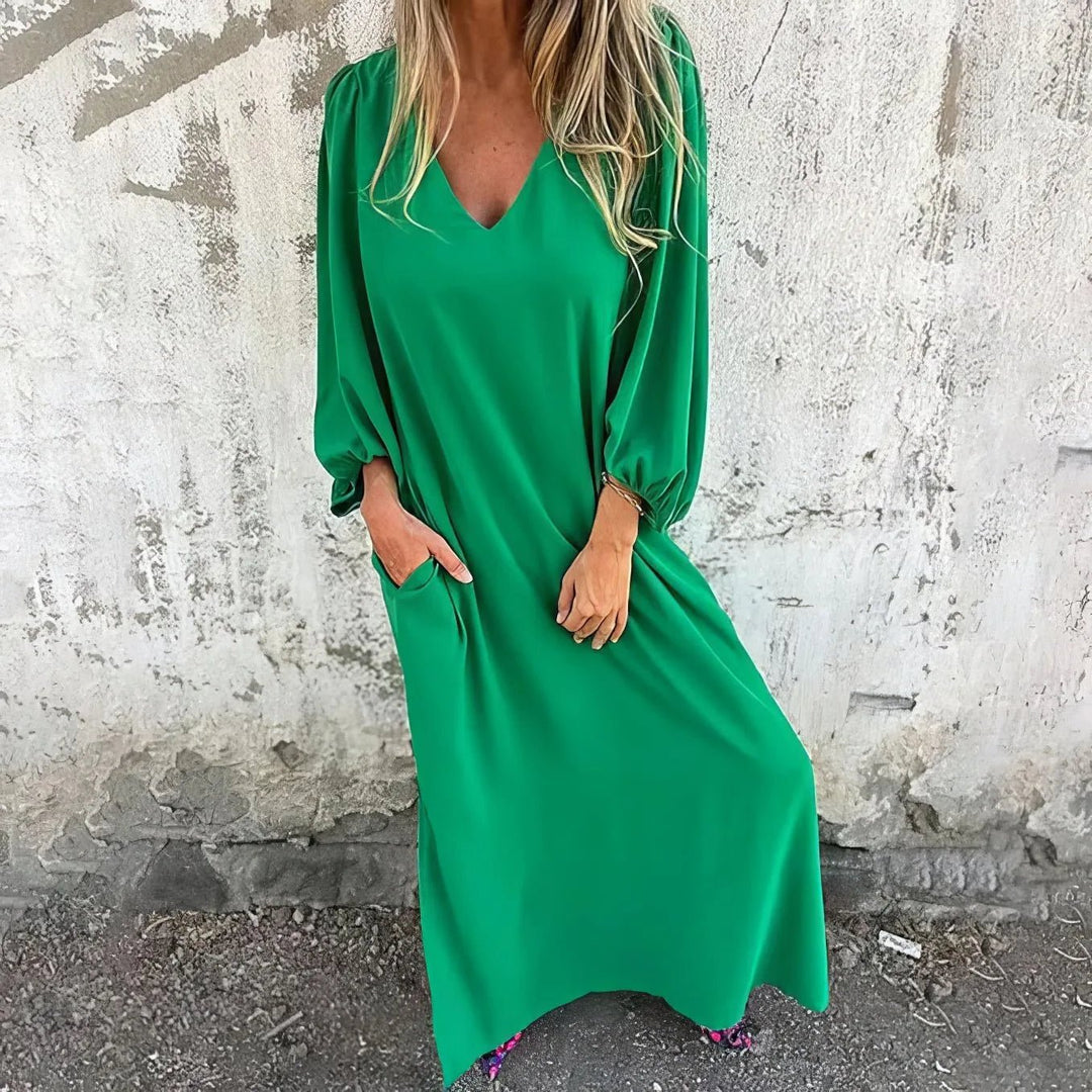 Serena | Elegant V - Neck Long Sleeve Beach Dress - Green - 4