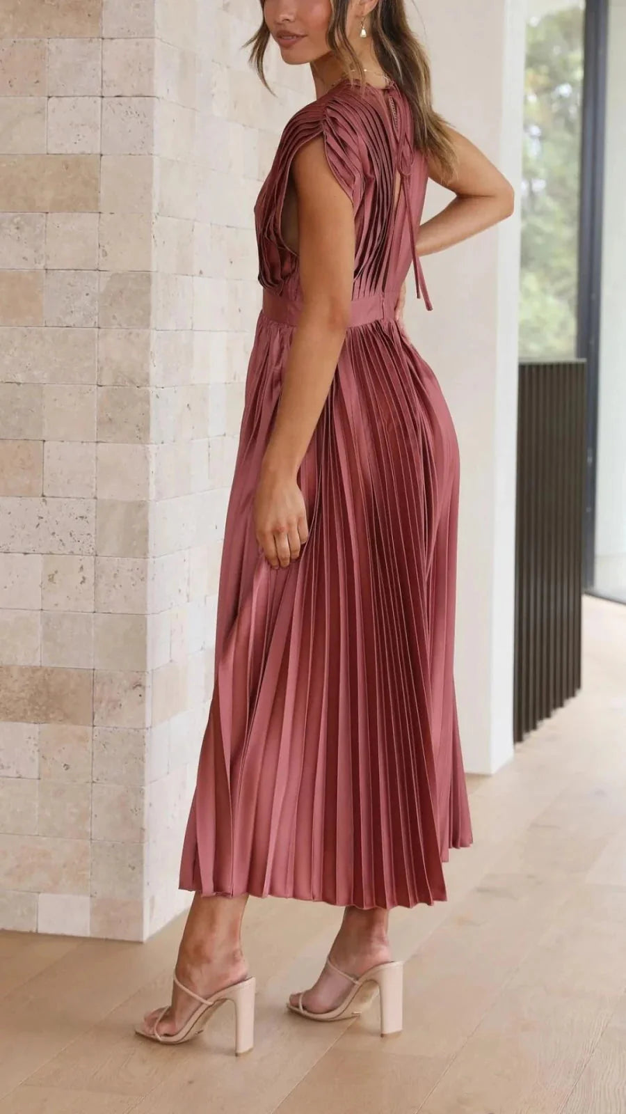 Wine Women's V-Neck Pleated Wedding Guest Dress — Janie Short Sleeve Midi - Side Pose